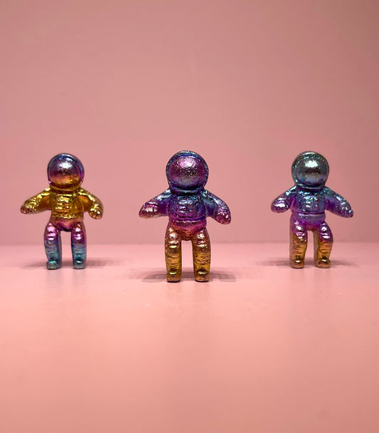 Bismuth Astronaut