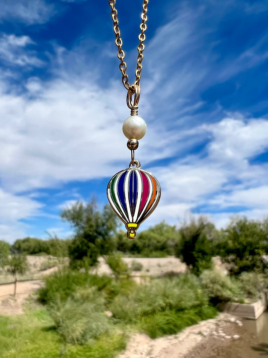 Balloon Fiesta Necklace with Pearl & Gold 🤍💛